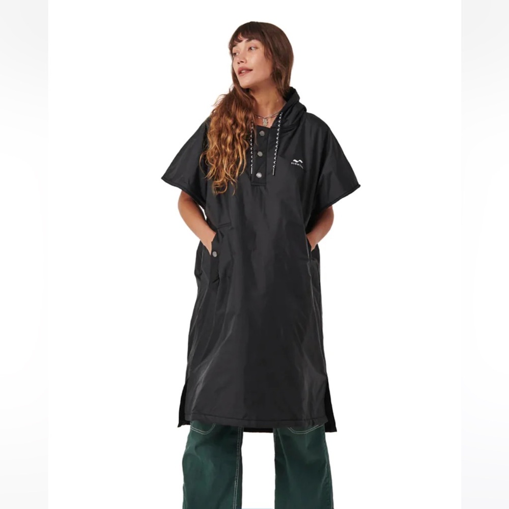 Slowtide all weather unisex changing poncho